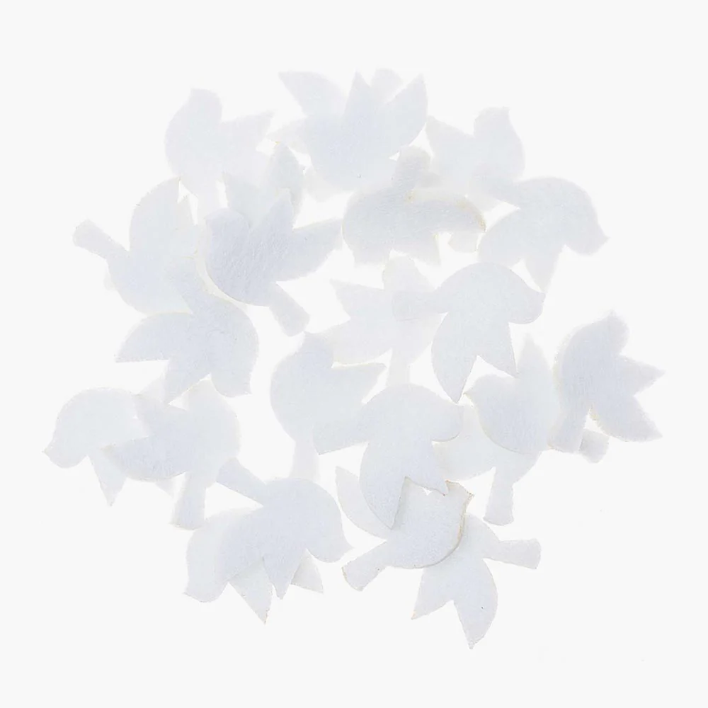 Confettis : 24 confettis colombes en feutrine